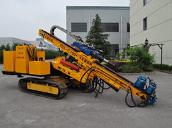 Foreuse sur chenilles hydraulique, rotation en haut 