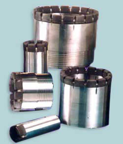 Trépan diamante et trépan au carbure